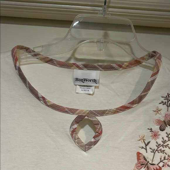 NWT BonWorth Women's Cream Embroidered Floral & Butterfly Tee - Picture 5 of 12